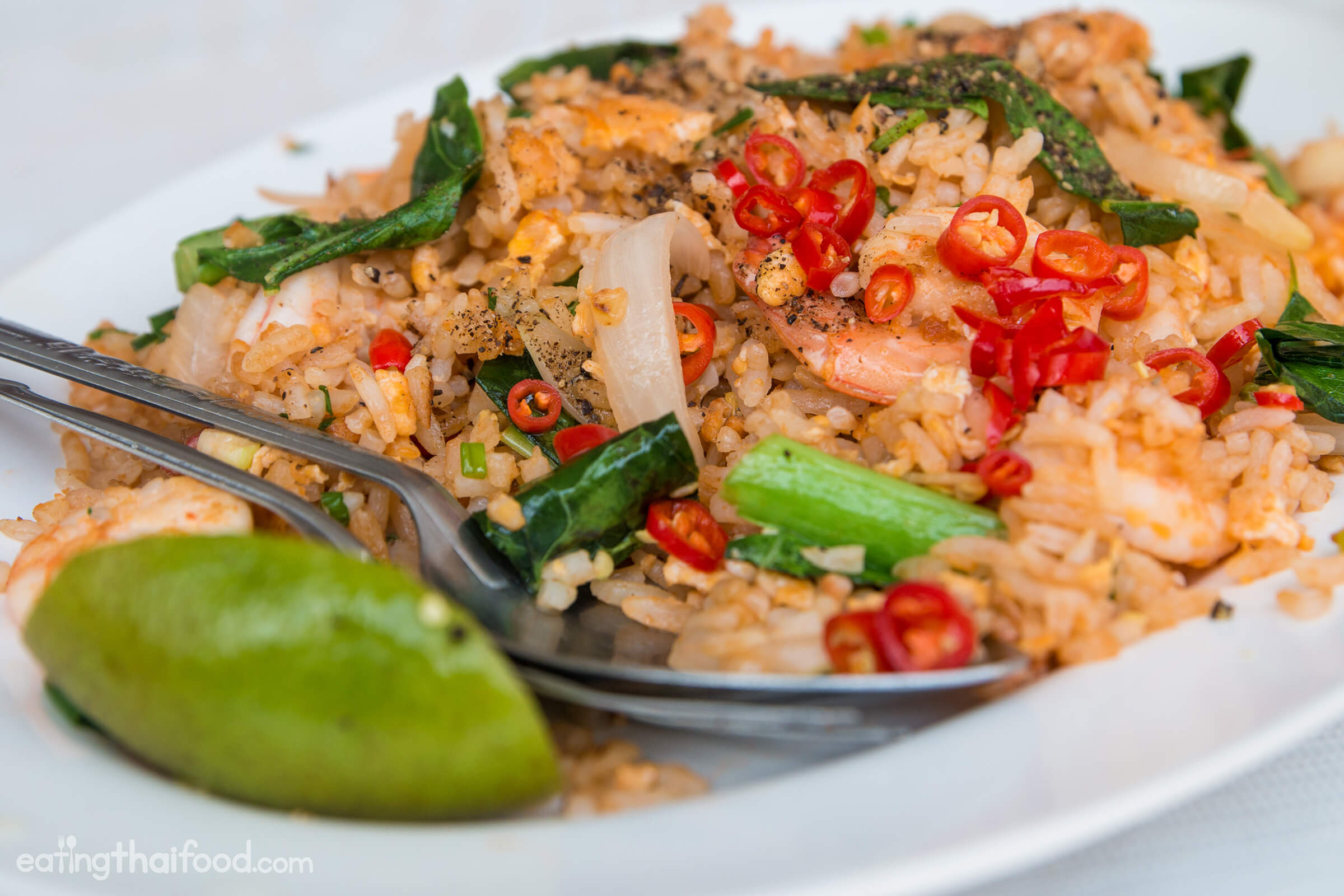 Authentic Thai Fried Rice: Bold Flavors & Non-Clumping Secret